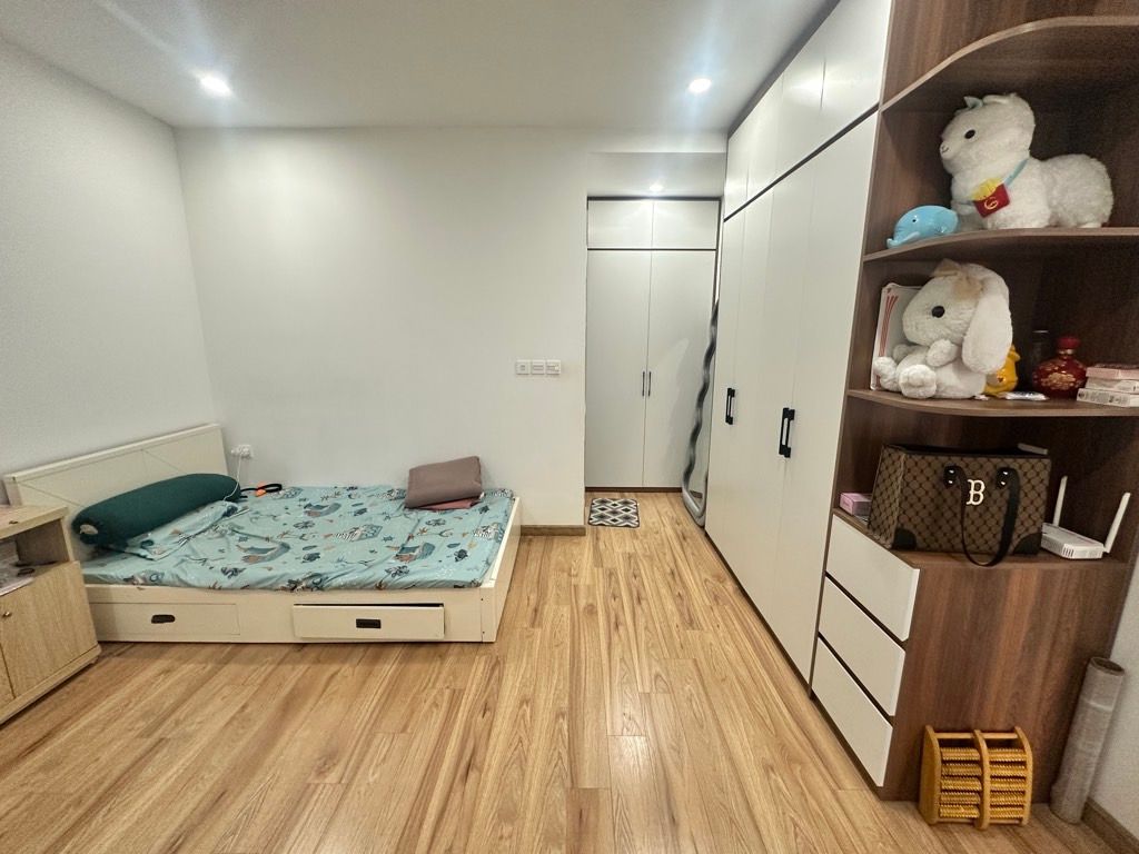 Bán nhà Hoàng Mai - diện tích 78.3m2 24 tầng - Sổ đỏ chính chủ sẵn sàng giao dịch - giá 7,7 tỷ