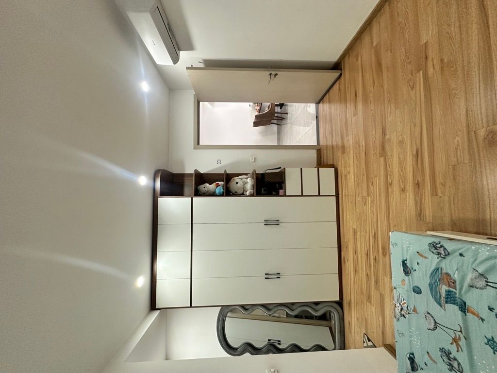 Bán nhà Hoàng Mai - diện tích 78.3m2 24 tầng - Sổ đỏ chính chủ sẵn sàng giao dịch - giá 7,7 tỷ