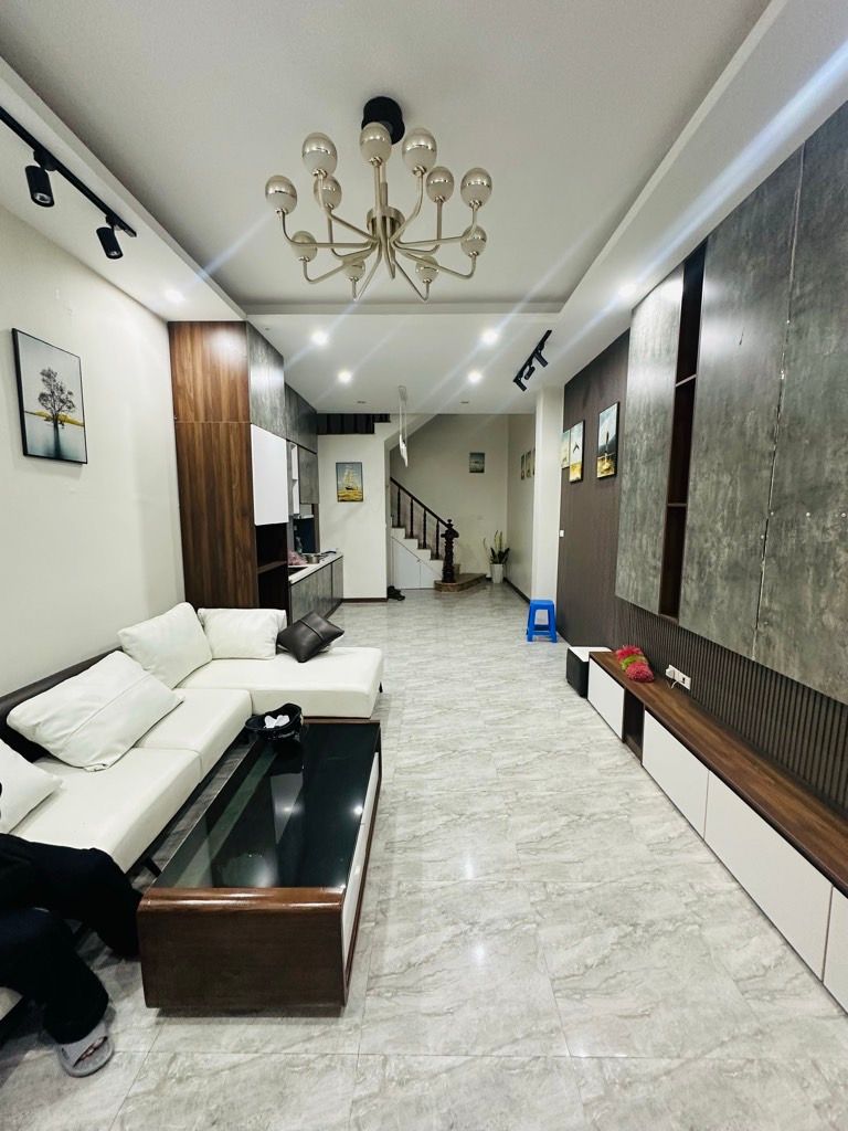 Bán nhà Tương Mai - diện tích 46,6m2 4 tầng - Nhà đẹp 10m ra phố - giá 13,8 tỷ