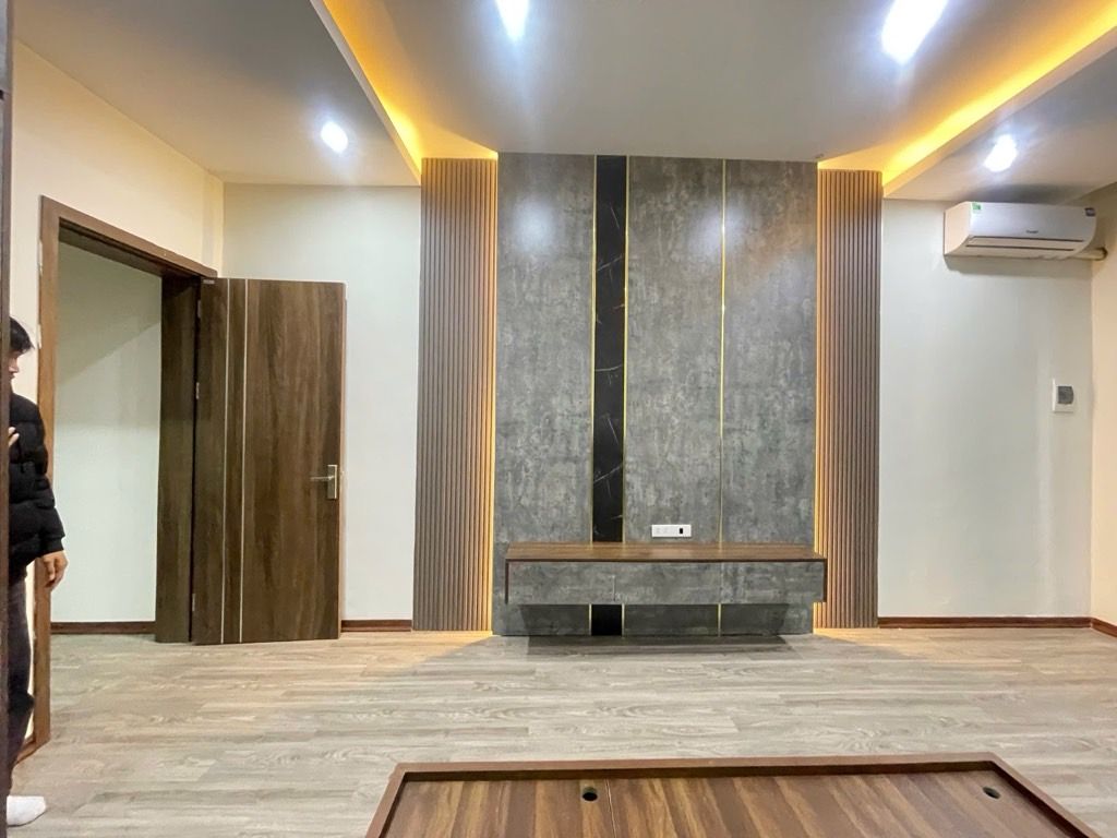 Bán nhà Tương Mai - diện tích 46,6m2 4 tầng - Nhà đẹp 10m ra phố - giá 13,8 tỷ