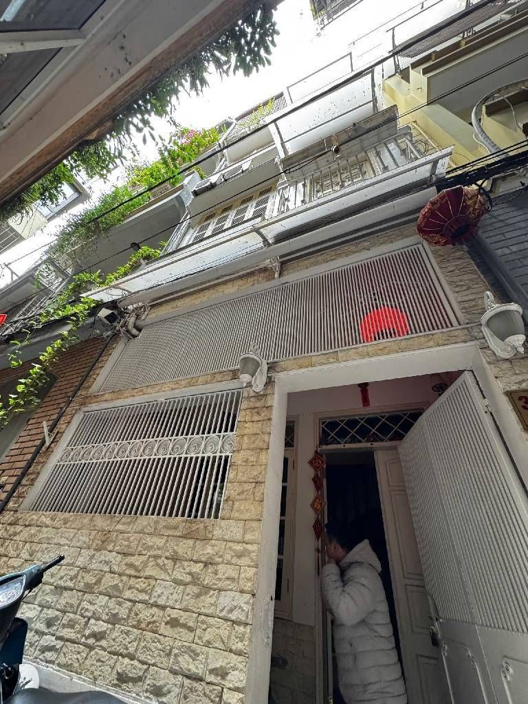 Bán nhà Lê Trọng Tấn - diện tích 46.2m2 4 tầng - Ngõ 192 Lê Trọng Tấn - giá 14,3 tỷ