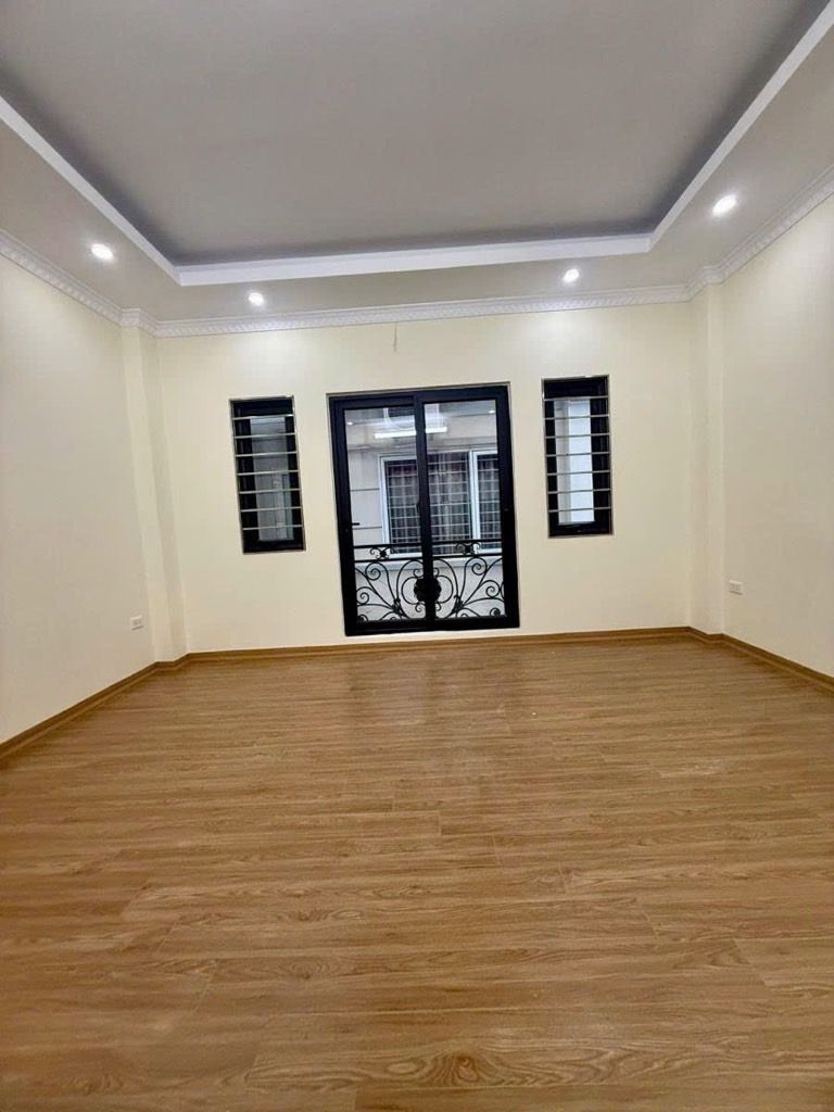 Bán nhà Vĩnh Hưng - diện tích 30m2 5 tầng - Nhà đẹp hiếm có - giá 7,7 tỷ