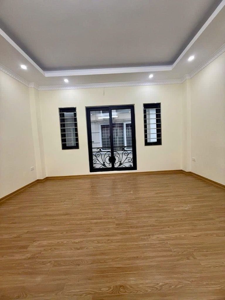 Bán nhà Vĩnh Hưng - diện tích 30m2 5 tầng - Nhà đẹp hiếm có - giá 7,7 tỷ