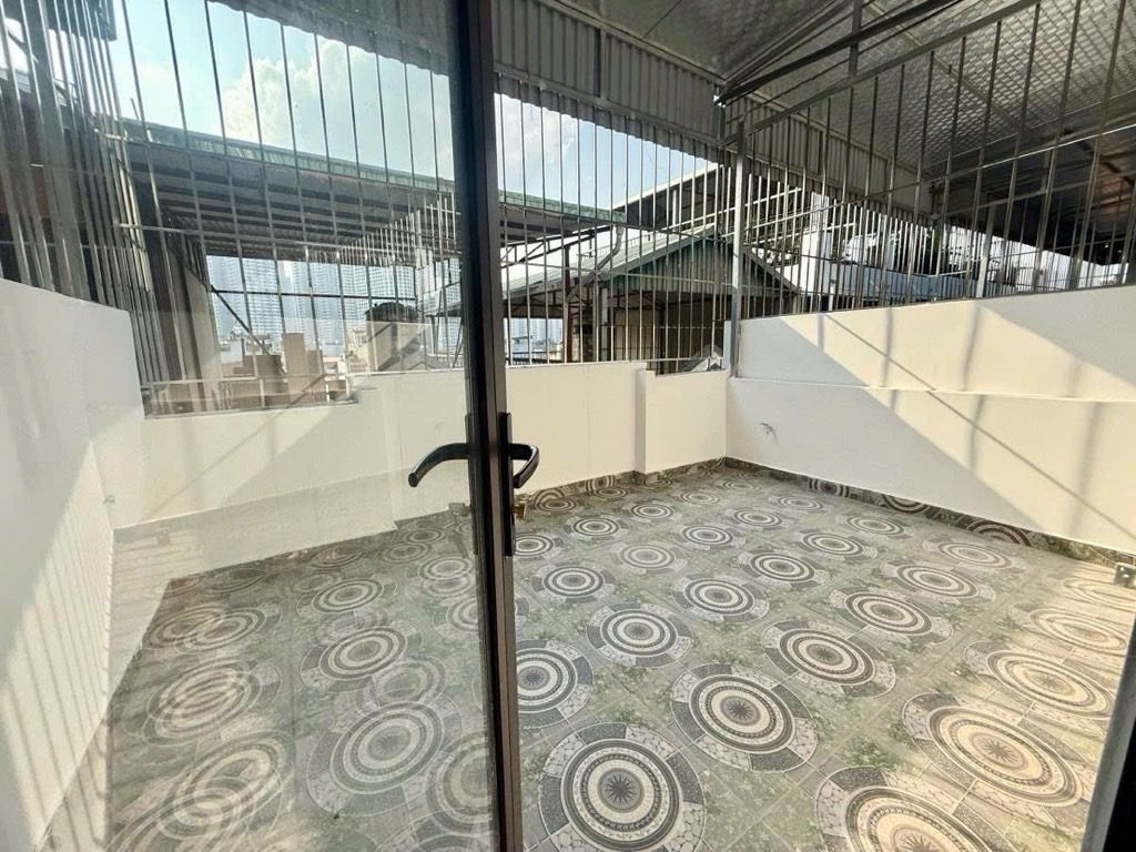 Bán nhà Vĩnh Hưng - diện tích 30m2 5 tầng - Nhà đẹp hiếm có - giá 7,7 tỷ