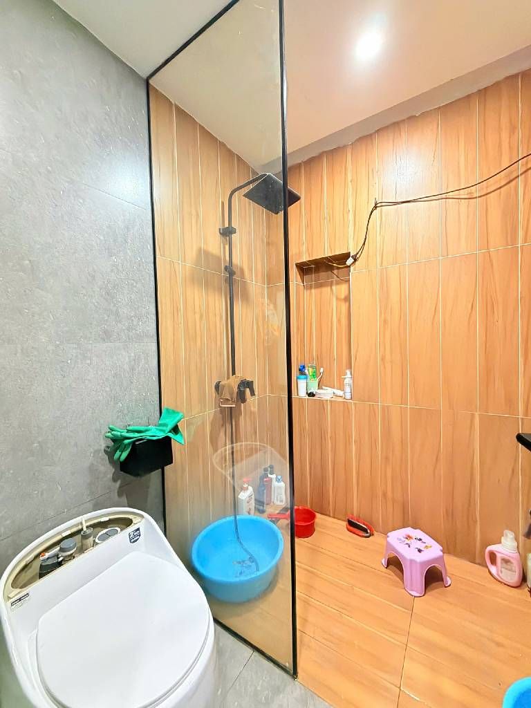 Bán nhà Hoàng Văn Thái - diện tích 64m2 4 tầng - ô tô 20m - giá 13,5 tỷ