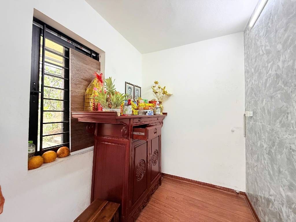 Bán nhà Hoàng Văn Thái - diện tích 64m2 4 tầng - ô tô 20m - giá 13,5 tỷ