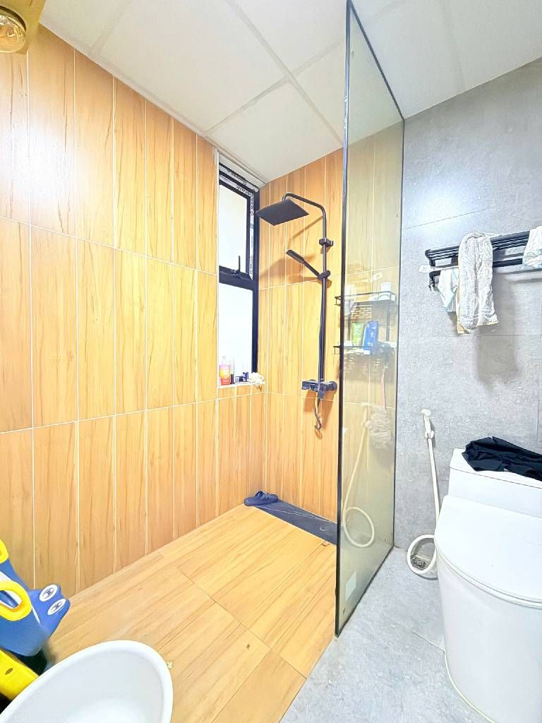 Bán nhà Hoàng Văn Thái - diện tích 64m2 4 tầng - ô tô 20m - giá 13,5 tỷ