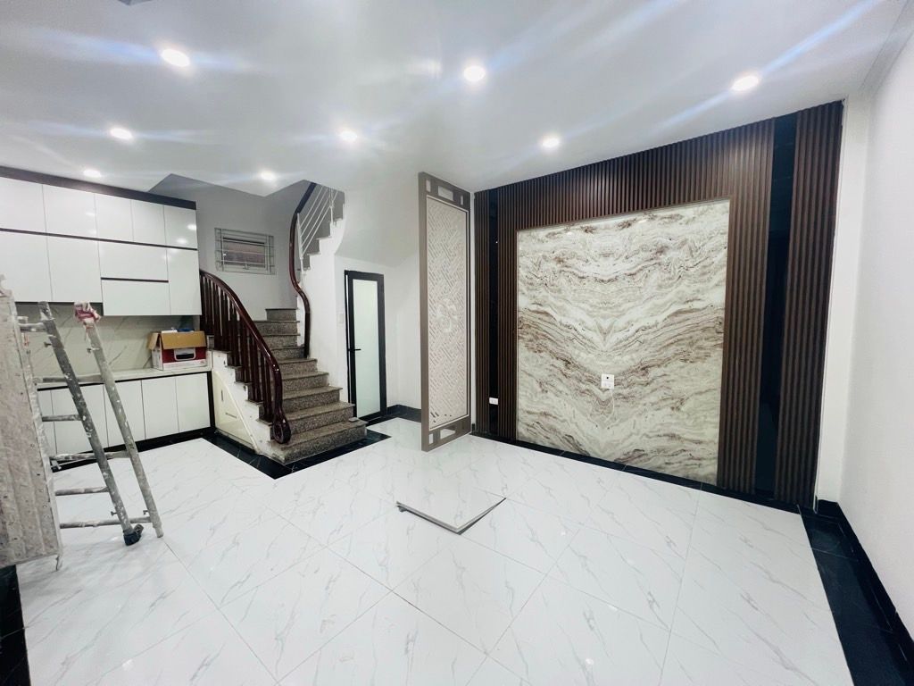 Bán nhà Bùi Xương Trạch - diện tích 30m2 6 tầng - Nhà đẹp hiếm có - giá 7,85 tỷ