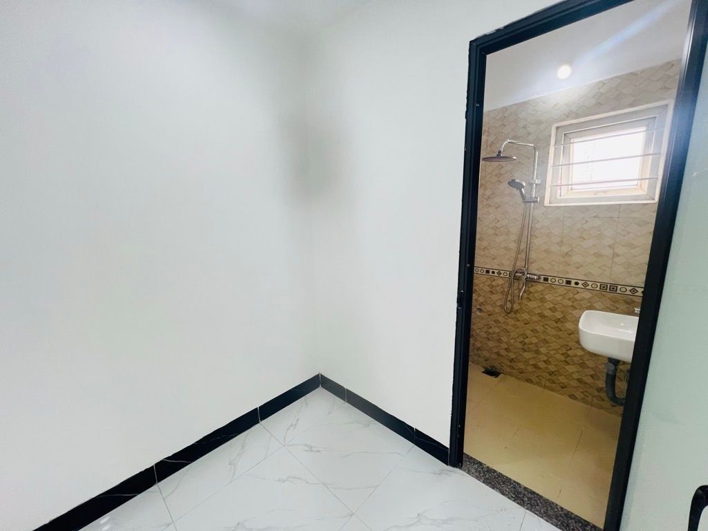 Bán nhà Bùi Xương Trạch - diện tích 30m2 6 tầng - Nhà đẹp hiếm có - giá 7,85 tỷ