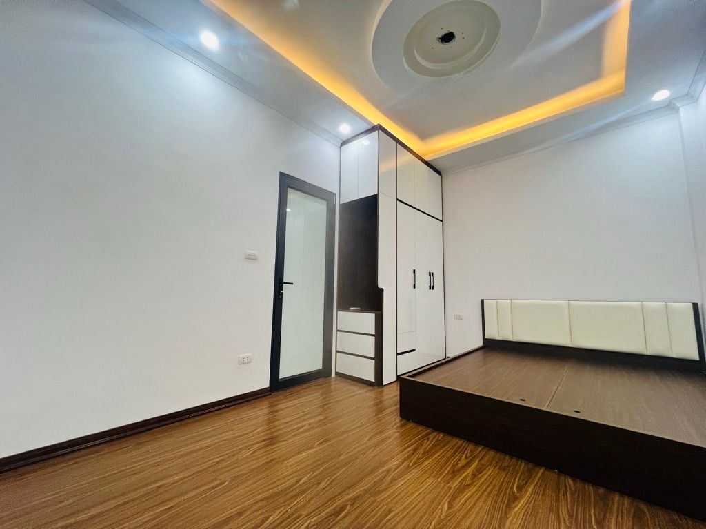 Bán nhà Bùi Xương Trạch - diện tích 30m2 6 tầng - Nhà đẹp hiếm có - giá 7,85 tỷ