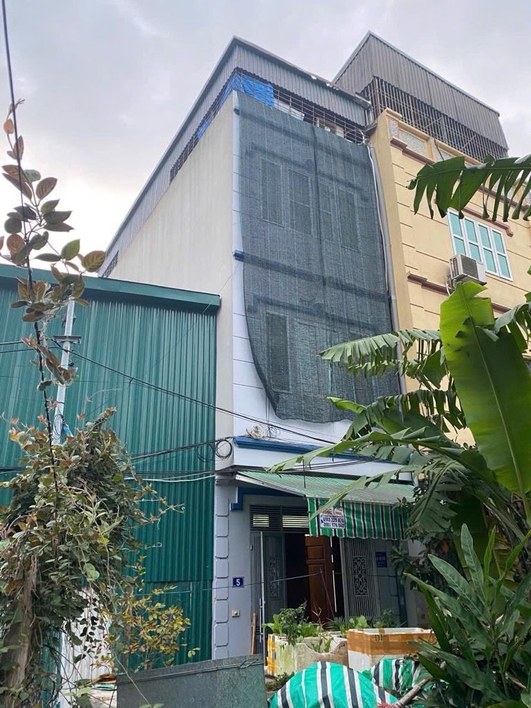 Bán nhà Nguyễn Khoái - diện tích 36m2 4 tầng - ô tô đỗ cửa - giá 6,7 tỷ