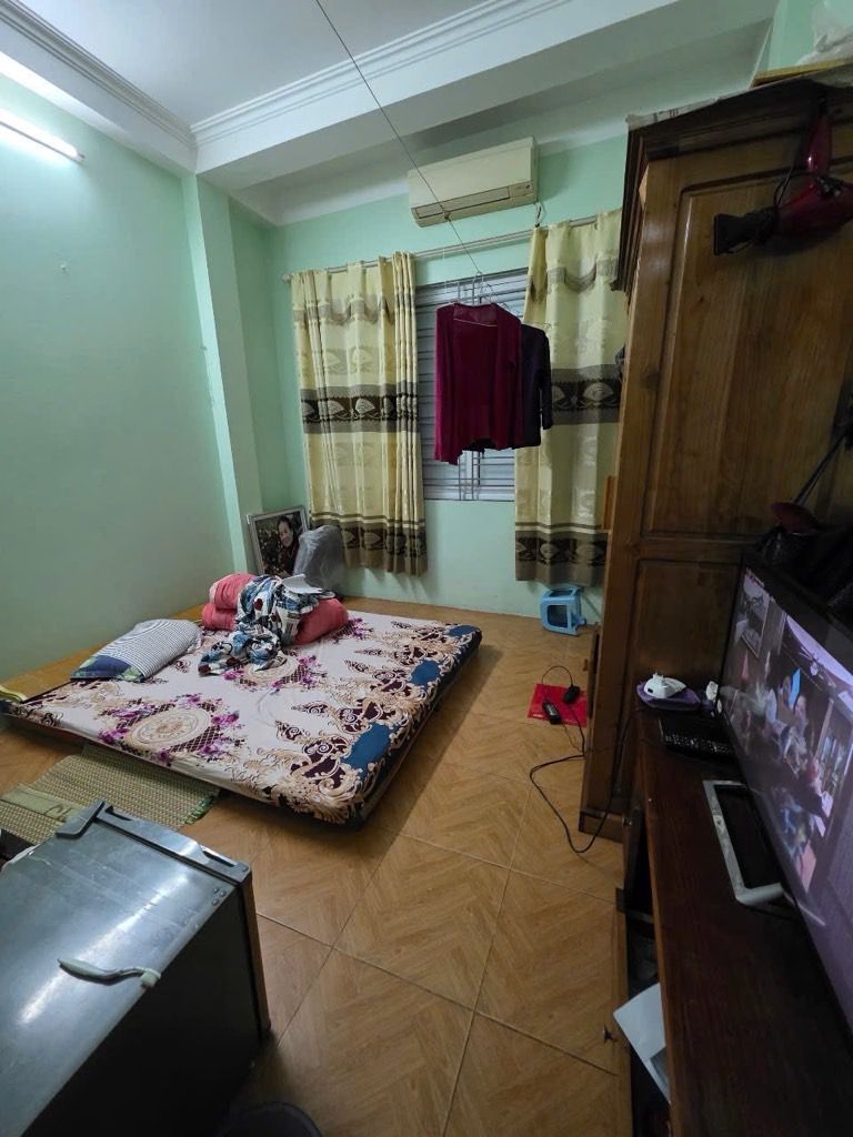 Bán nhà Nguyễn Khoái - diện tích 36m2 4 tầng - ô tô đỗ cửa - giá 6,7 tỷ