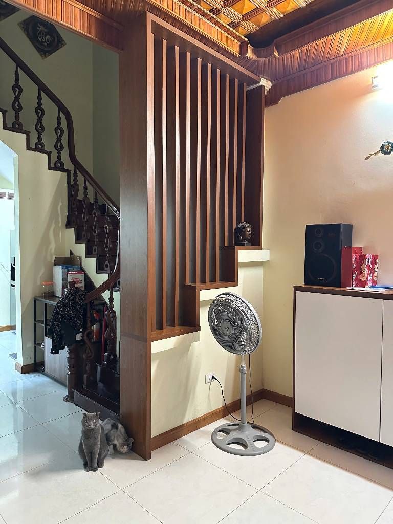 Bán nhà Lương Thế Vinh - diện tích 76m2 3 tầng - Ô tô đỗ cửa - giá 21 tỷ