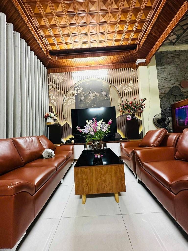 Bán nhà Lương Thế Vinh - diện tích 76m2 3 tầng - Ô tô đỗ cửa - giá 21 tỷ