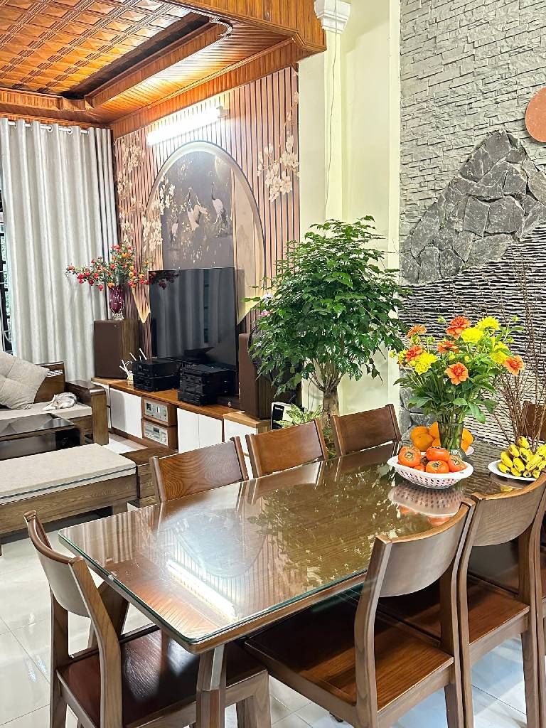 Bán nhà Lương Thế Vinh - diện tích 76m2 3 tầng - Ô tô đỗ cửa - giá 21 tỷ