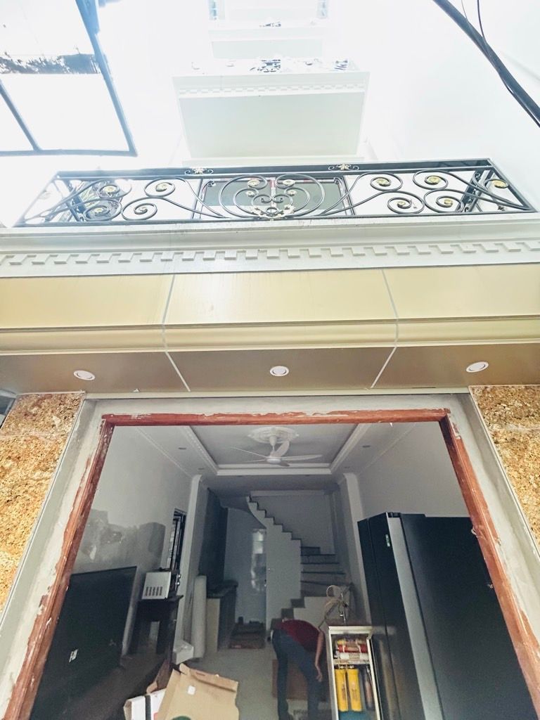 Bán nhà Nguyễn Khoái - diện tích 45m2 5 tầng - gần ô tô - giá 6,85 tỷ