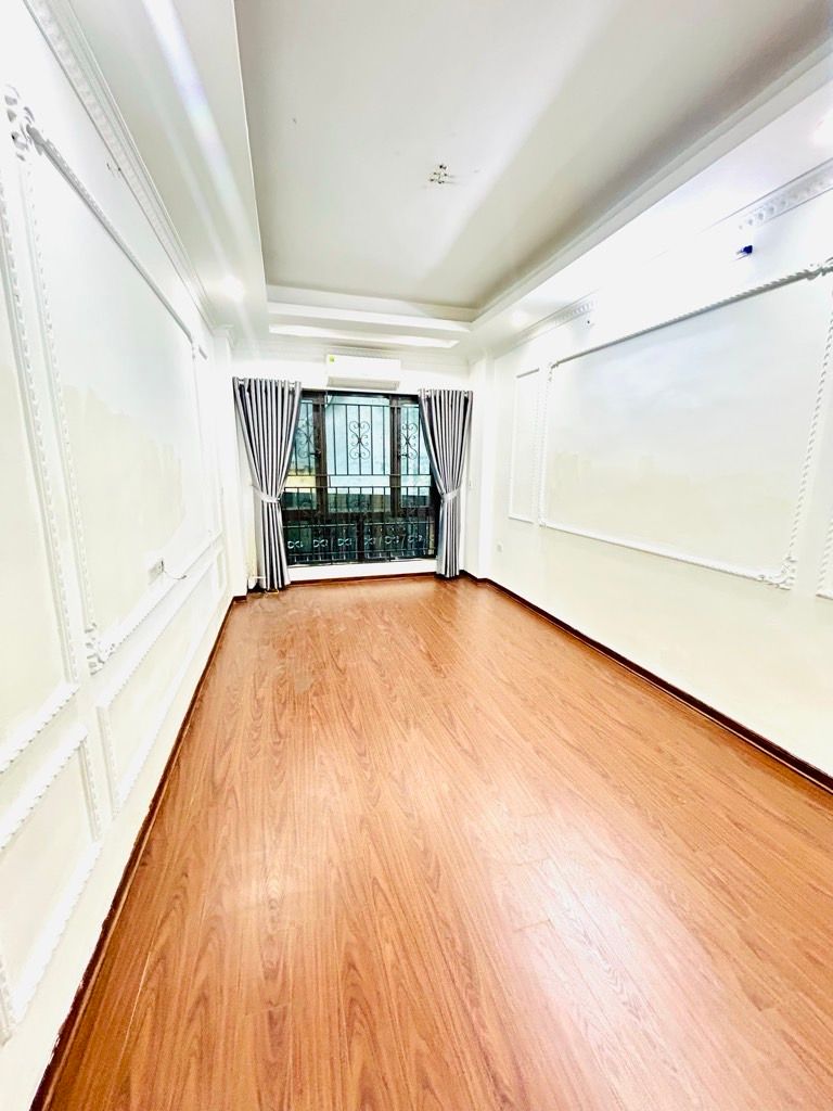 Bán nhà Nam Dư - diện tích 30m2 5 tầng - Phân lô ngõ thông gần phố - giá 7,5 tỷ