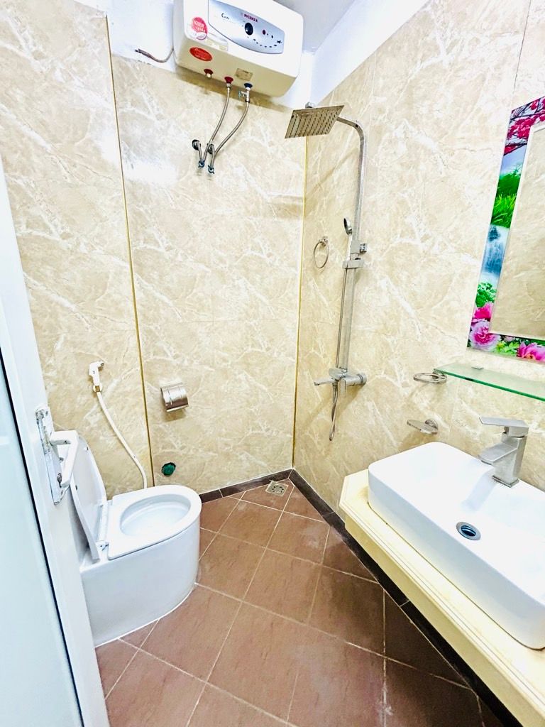 Bán nhà Nam Dư - diện tích 30m2 5 tầng - Phân lô ngõ thông gần phố - giá 7,5 tỷ