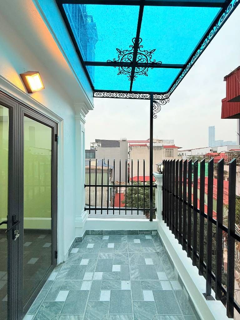 Bán nhà Đường Láng - diện tích 45.2m2 7 tầng - Ô TÔ VÀO NHÀ - giá 19,5 tỷ