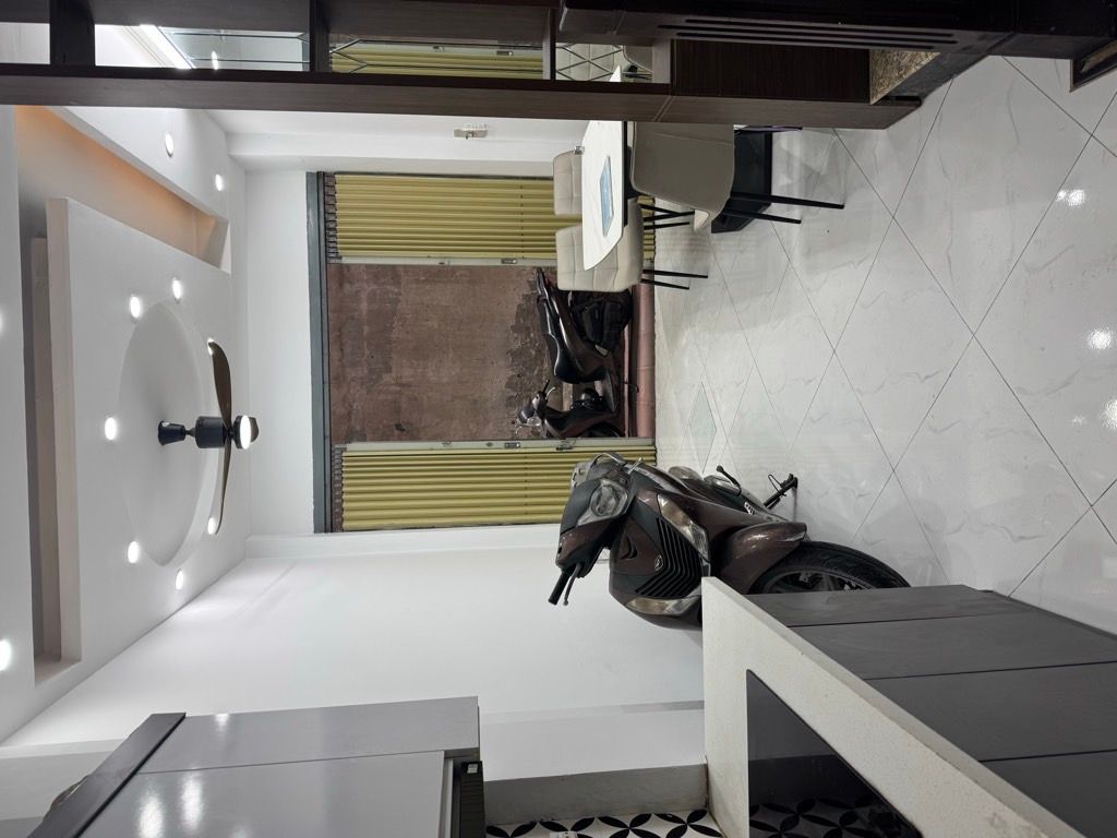 Bán nhà Nguyễn Trãi - diện tích 22.8m2 5 tầng - SIÊU PHẨM, NGUYỄN TRÃI, VUÔNG NHƯ TỜ A4 - giá 6,9 tỷ