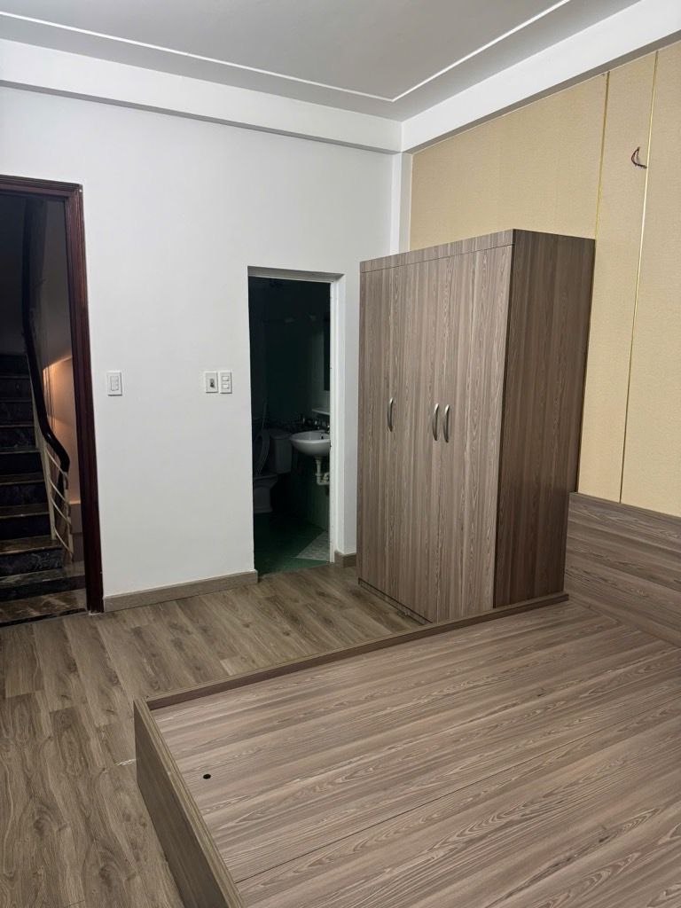 Bán nhà Nguyễn Trãi - diện tích 22.8m2 5 tầng - SIÊU PHẨM, NGUYỄN TRÃI, VUÔNG NHƯ TỜ A4 - giá 6,9 tỷ