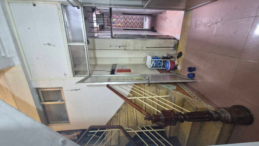 Bán nhà Giải Phóng - diện tích 34,4m2 3 tầng - ô tô tránh - giá 7,95 tỷ