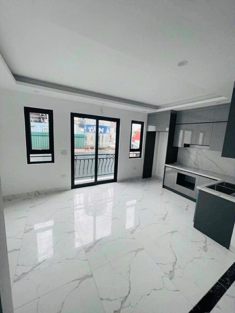 Bán nhà Nguyễn Lương Bằng - diện tích 30m2 6 tầng - gần ô tô - giá 10 tỷ