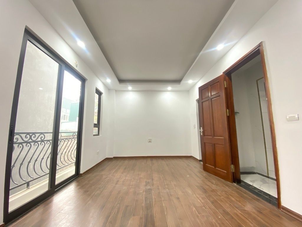 Bán nhà Nguyễn Lương Bằng - diện tích 30m2 6 tầng - gần ô tô - giá 10 tỷ