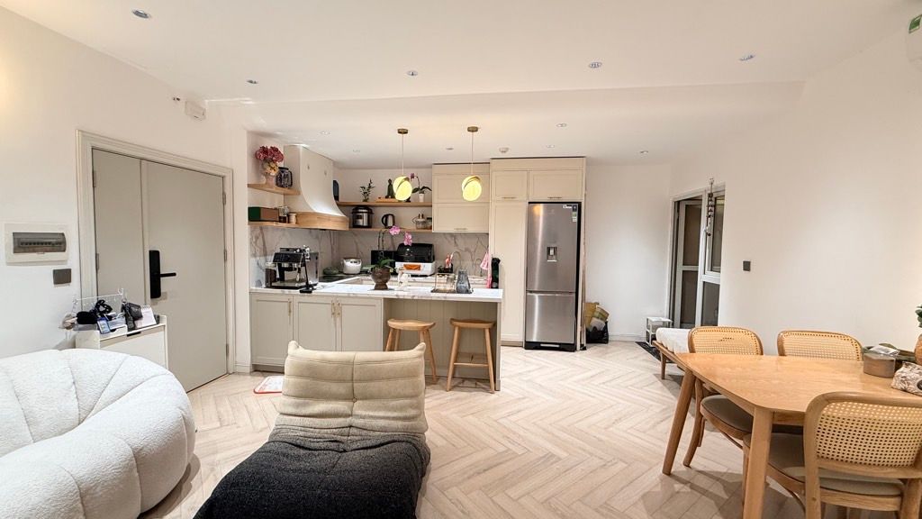 Bán nhà Minh Khai - diện tích 74m2 1 tầng - Căn hộ đẹp, nội thất xịn - giá 7,2 tỷ