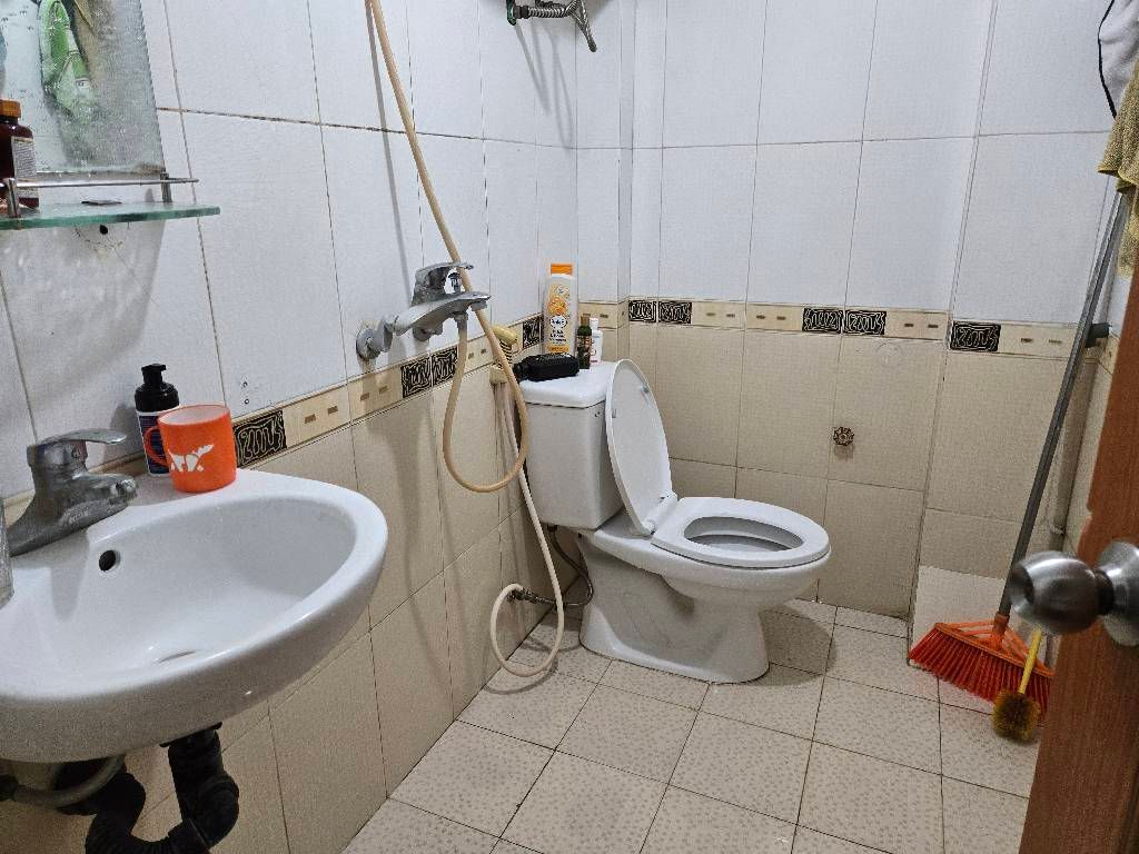 Bán nhà Định Công Thượng - diện tích 37m2 4 tầng - Ô tô đỗ tận cửa - giá 10,8 tỷ