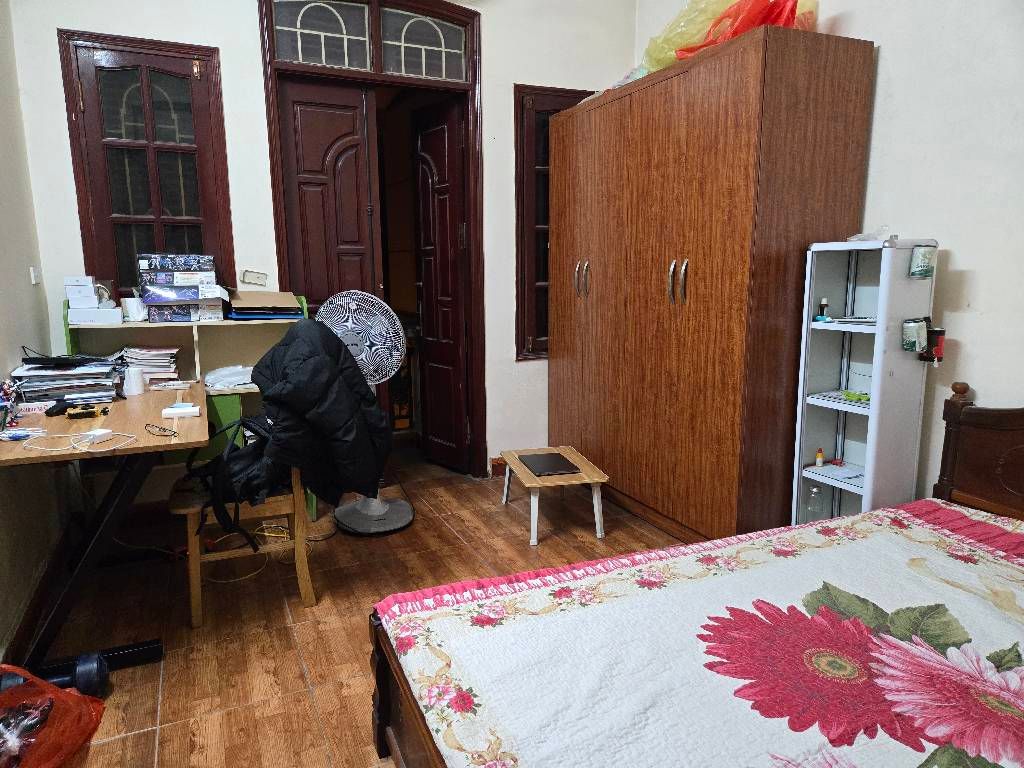 Bán nhà Định Công Thượng - diện tích 37m2 4 tầng - Ô tô đỗ tận cửa - giá 10,8 tỷ