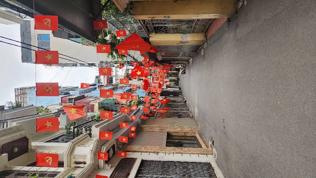 Bán nhà Lê Trọng Tấn - diện tích 41.5m2 4 tầng - ô tô đỗ cửa - giá 11,5 tỷ