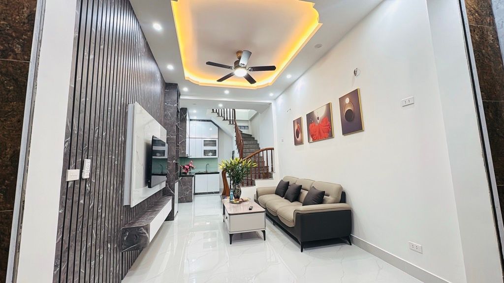 Bán nhà Giáp Nhị - diện tích 30,3m2 5 tầng - Nhà đẹp hiếm có - giá 7,9 tỷ