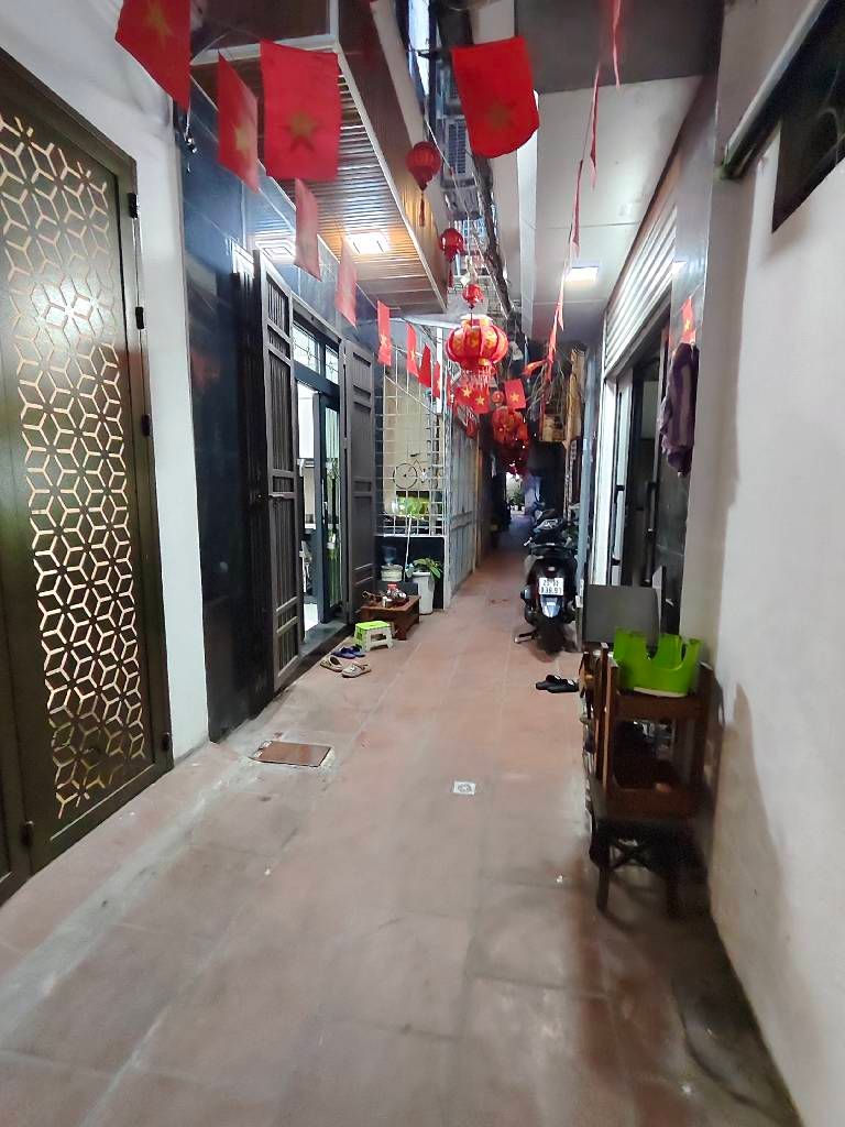 Bán nhà Tân Mai - diện tích 44.3m2 4 tầng - Ô tô đỗ sát cửa - giá 14 tỷ