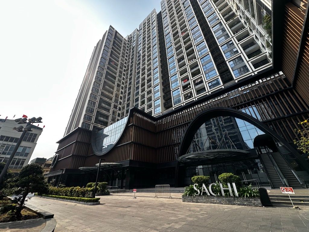 Bán nhà Minh Khai - diện tích 107m2 1 tầng - Căn hộ cao cấp - giá 15,8 tỷ