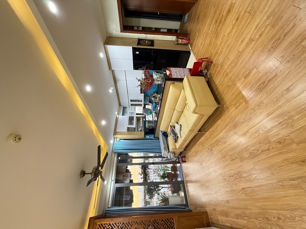 Bán nhà Trịnh Đình Cửu - diện tích 66m2 12 tầng - Căn hộ 2 ngủ 2 vệ sinh - giá 5,8 tỷ