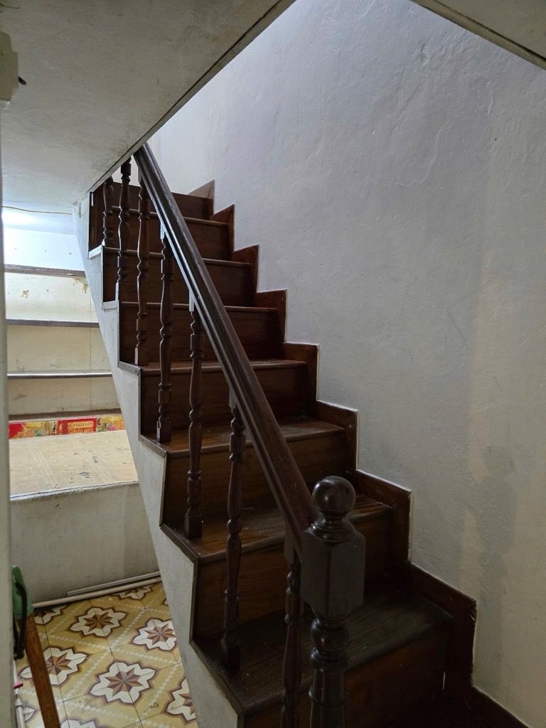 Bán nhà Cự Lộc - diện tích 26,8m2 3 tầng - Ô tô qua nhà - giá 9 tỷ