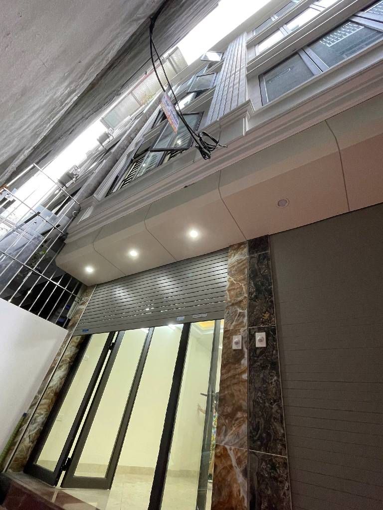 Bán nhà Kim Ngưu - diện tích 42m2 5 tầng - Nhà đẹp xây KCBT chắc chắn - giá 12,5 tỷ