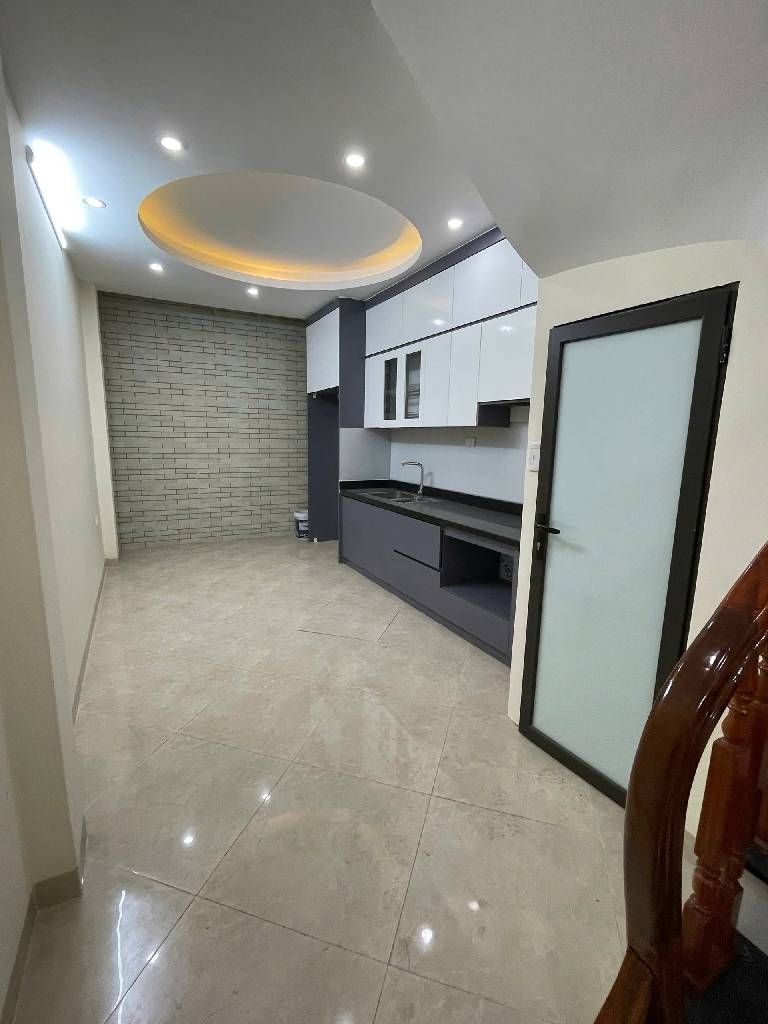 Bán nhà Kim Ngưu - diện tích 42m2 5 tầng - Nhà đẹp xây KCBT chắc chắn - giá 12,5 tỷ