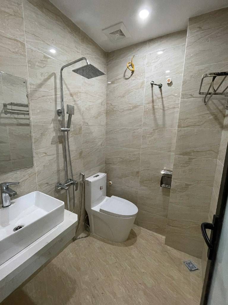 Bán nhà Kim Ngưu - diện tích 42m2 5 tầng - Nhà đẹp xây KCBT chắc chắn - giá 12,5 tỷ