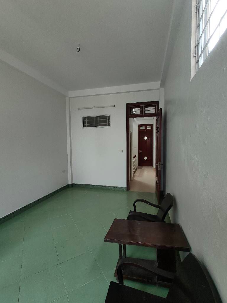 Bán nhà Nguyễn Văn Trỗi - diện tích 81.5m2 5 tầng - Ô tô đỗ cửa - giá 16,2 tỷ