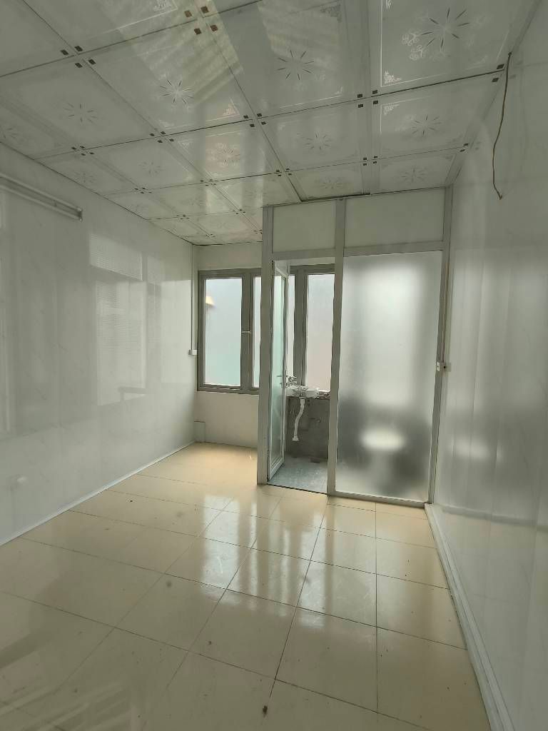 Bán nhà Nguyễn Văn Trỗi - diện tích 81.5m2 5 tầng - Ô tô đỗ cửa - giá 16,2 tỷ