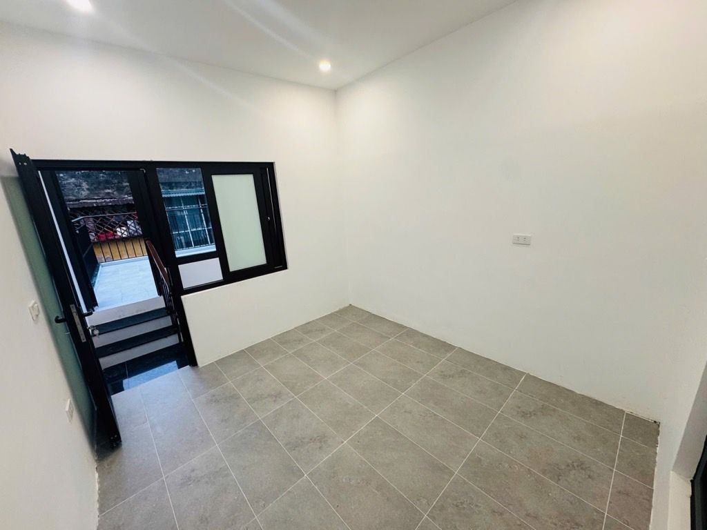 Bán nhà Tân Mai - diện tích 32m2 3 tầng - 2 mặt ngõ - giá 6,8 tỷ