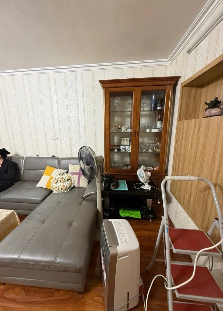 Bán nhà Nguyễn Chí Thanh - diện tích 40.5m2 3 tầng - Căn góc 2 thoáng - giá 6,05 tỷ