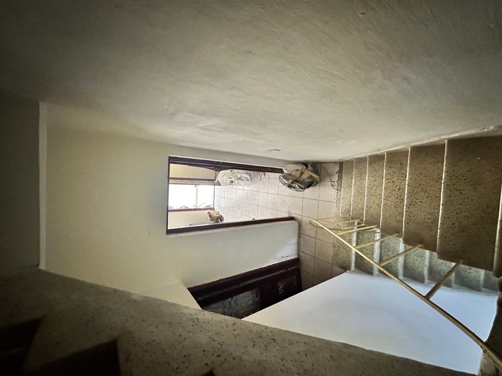 Bán nhà Nguyễn Chí Thanh - diện tích 29m2 4 tầng - Ô TÔ ĐỖ CỬA - giá 12,6 tỷ