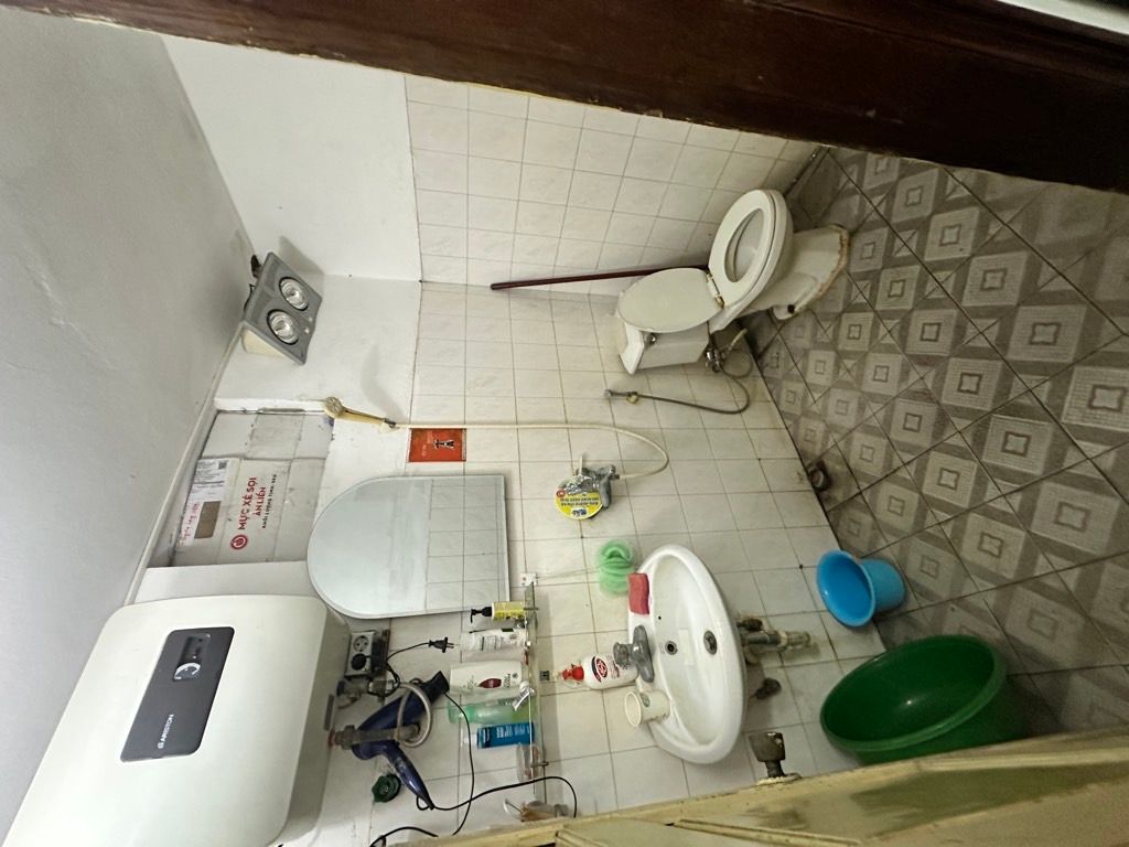 Bán nhà Nguyễn Chí Thanh - diện tích 29m2 4 tầng - Ô TÔ ĐỖ CỬA - giá 12,6 tỷ