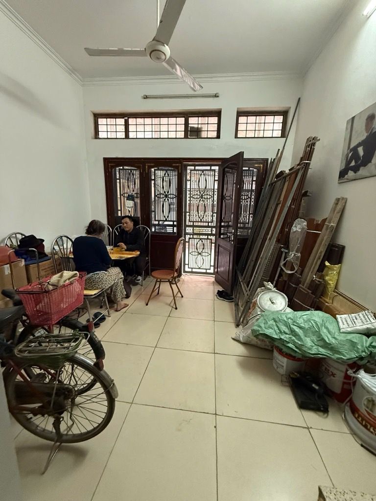 Bán nhà Nguyễn Chí Thanh - diện tích 29m2 4 tầng - Ô TÔ ĐỖ CỬA - giá 12,6 tỷ