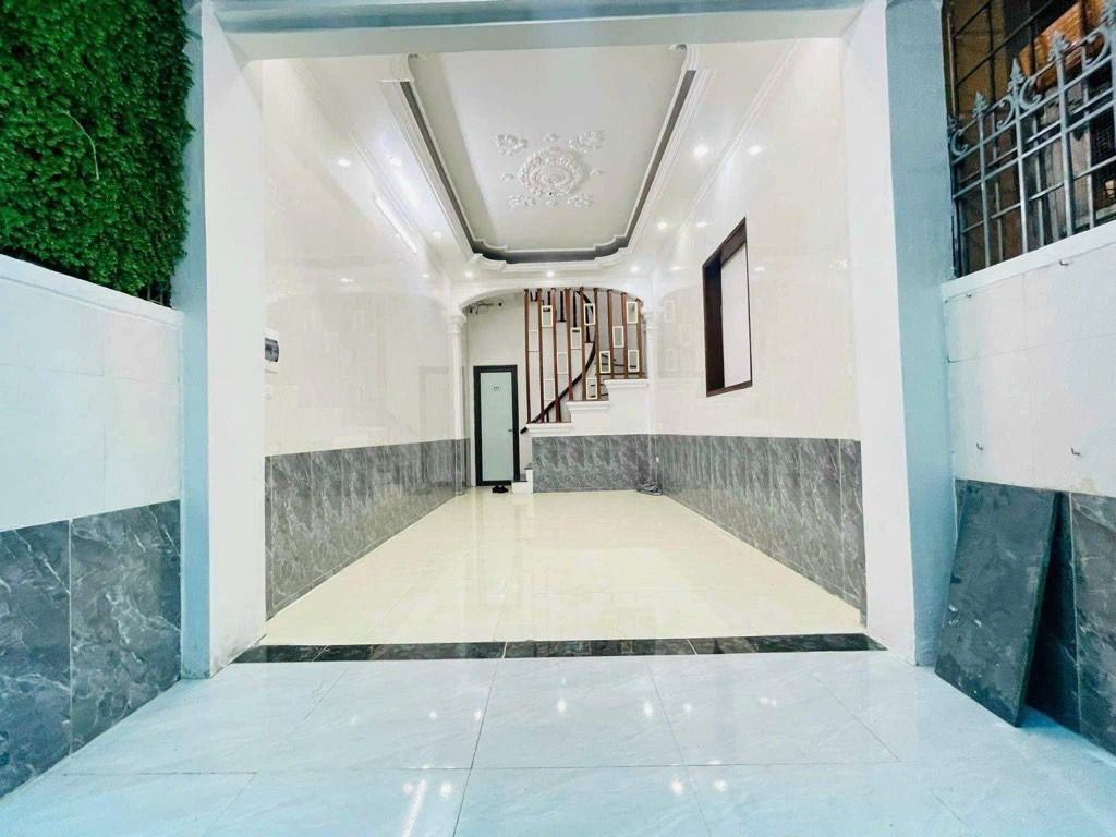 Bán nhà Kim Giang - diện tích 41,3m2 5 tầng - gần ô tô - giá 10,5 tỷ