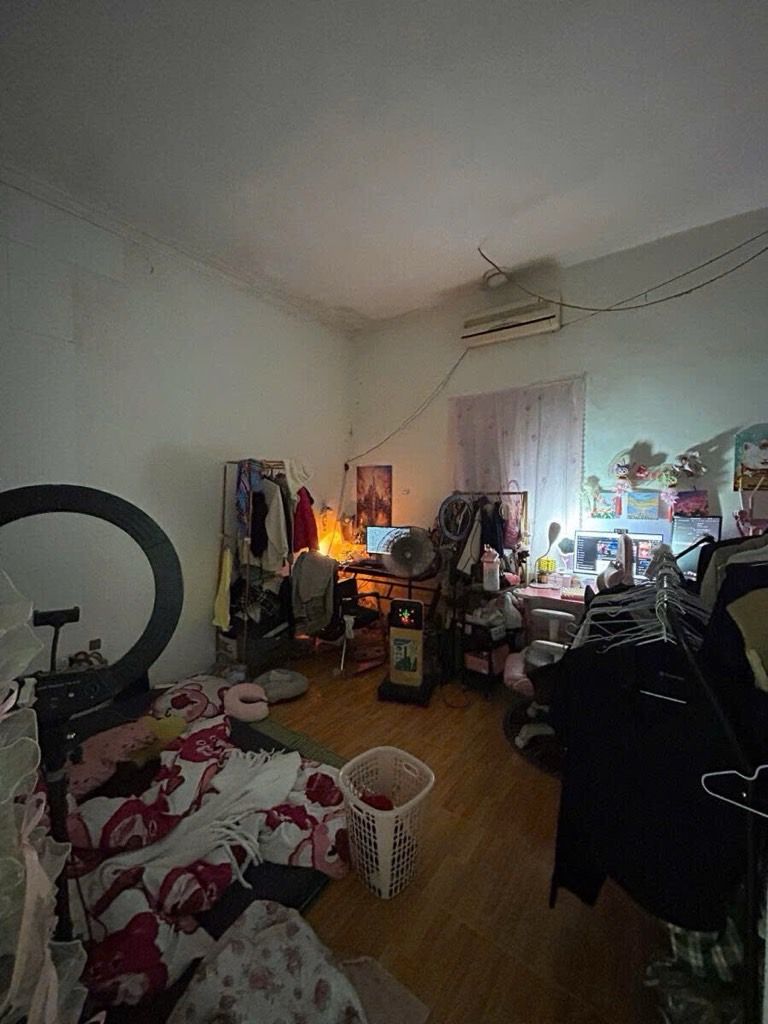 Bán nhà Định Công Thượng - diện tích 42m2 3 tầng - Sổ đỏ vuông đẹp nở hậu - giá 9,9 tỷ