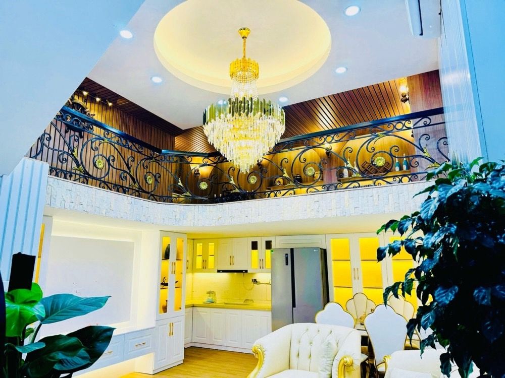 Bán nhà Đặng Tiến Đông - diện tích 45.1m2 6 tầng - Nhà đẹp không tỳ vết - giá 12 tỷ